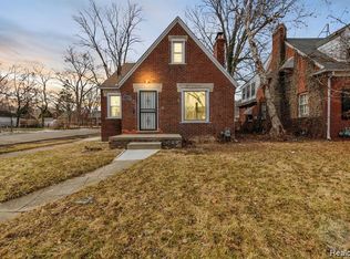 11303 Roxbury St, Detroit, MI 48224