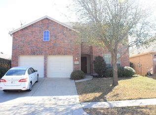 1028 Albatross Ln, Aubrey, TX 76227