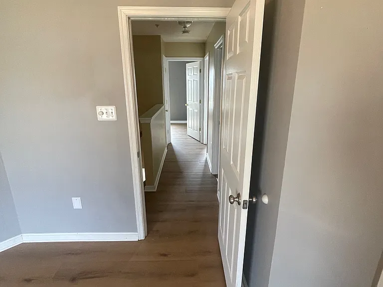 18305 Roy Croft Dr — Photo 26