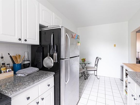 5th image of 83-84 116th St APT 5E