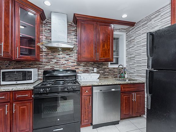 3rd image of 36-15 32nd St #1A