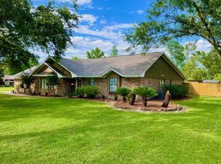 3802 Huntwick Dr, Orange, TX 77632