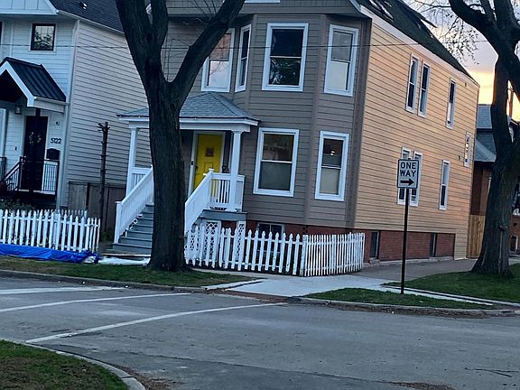 2nd image of 5124 N Claremont Ave #1