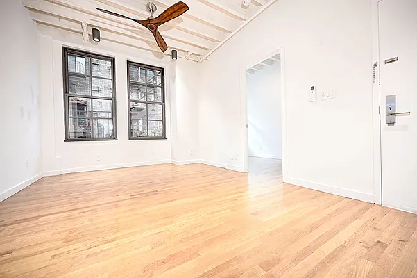 Rented by Urbane Brokerage | media 13