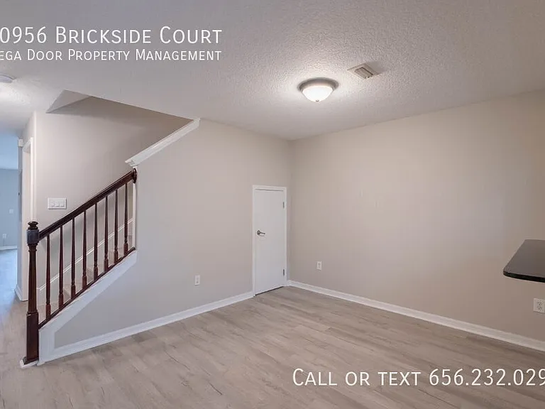 10956 Brickside Ct — Photo 10