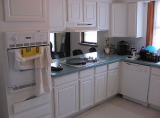 4 bed, 1.0 bath, 1300 sqft, $2,350, Madison, WI 53703