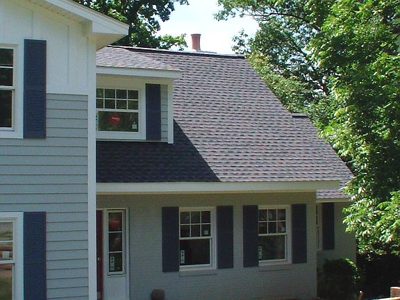 New lawn & brink entry