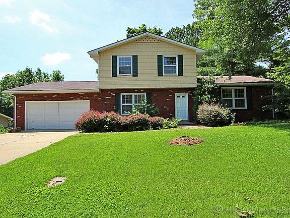 4th image of 627 Cordova Ln
