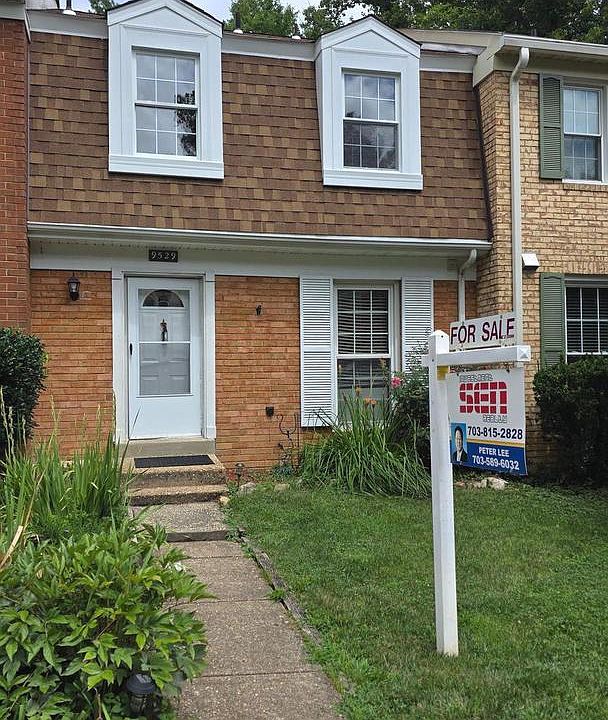 1st image of 9529 Cherry Oak Ct