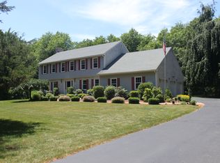 84 Mourning Dove Dr, North Kingstown, RI 02852