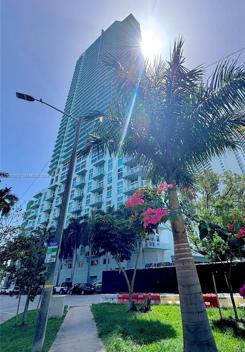 Quantum On The Bay Condo — Photo 3