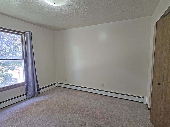 5th image of 148 Kendall Ave #3