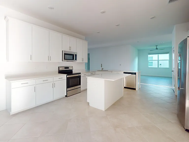 8535 Saint Kitts Cir — Photo 16
