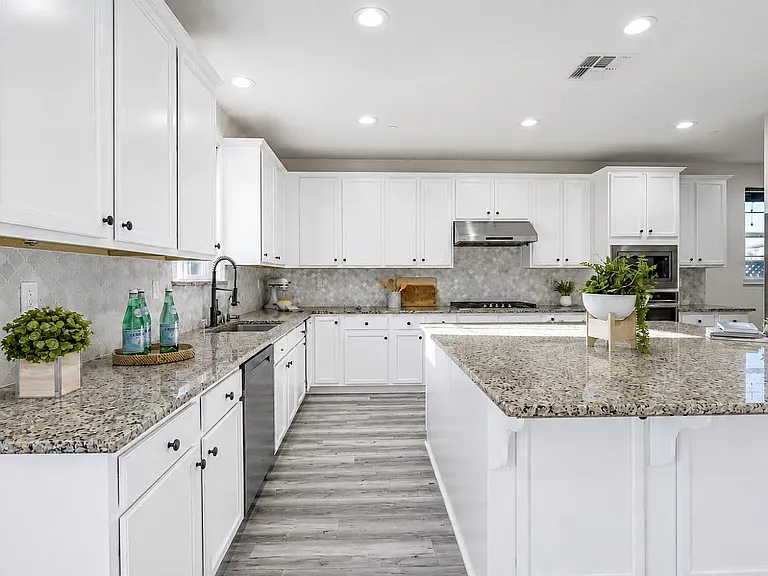 1837 S La Barbera Ave — Photo 14