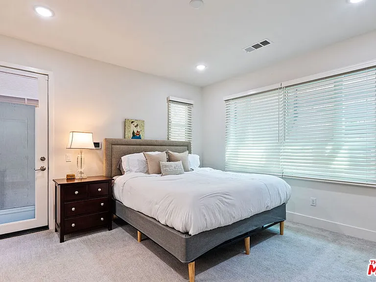 2780 N Wright Ln — Photo 19