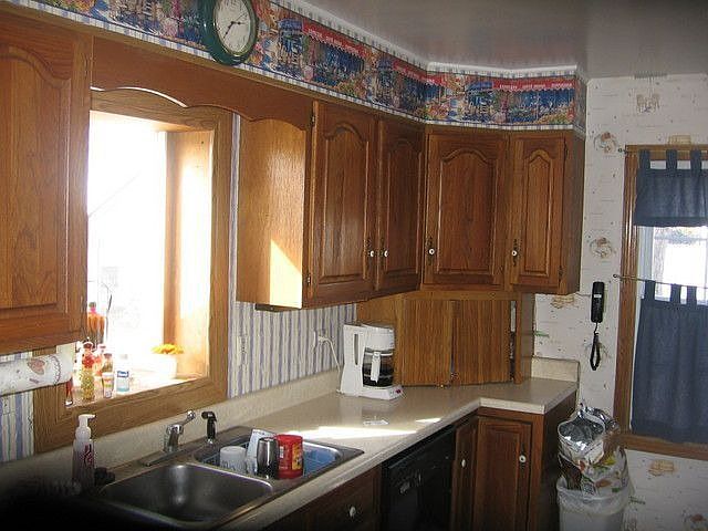2nd image of 135 Andrew Ave
