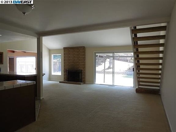3rd image of 459 Brunswick Dr