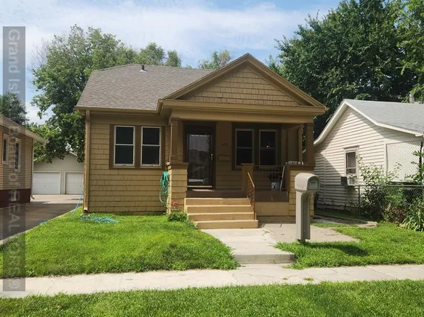 512 W John St, Grand Island, NE 68801