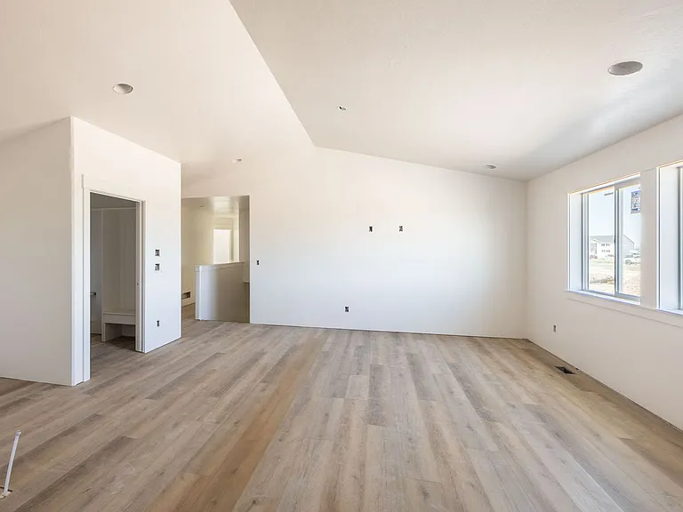 3707 Razor Cir — Photo 2