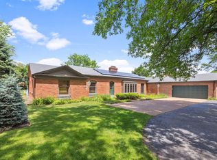 6 Baybrook Ln, Oak Brook, IL 60523