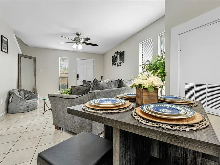 1516 Hawk Tree Dr #A — Photo 5