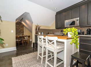 151 Rusholme Rd FLOOR 3, Toronto, ON M6H2Y6