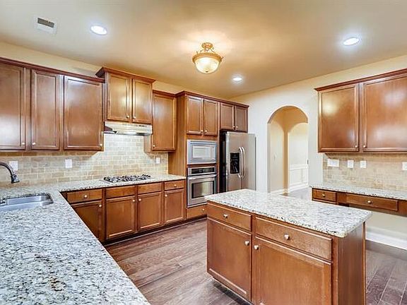 5th image of 175 Seawright Dr