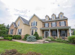 6024 Stag Dr, Emmaus, PA 18049