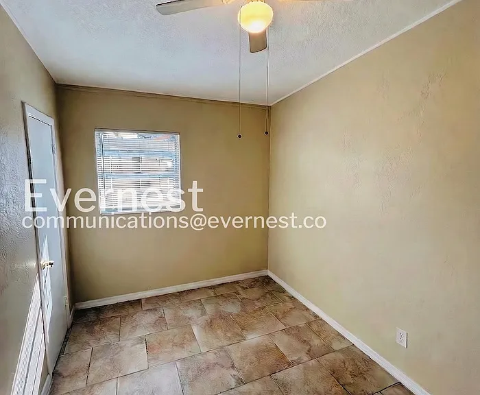 2925 N 46th St #B — Photo 11