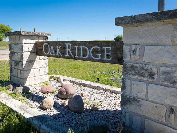 4th image of 616 Pecan Creek Ln