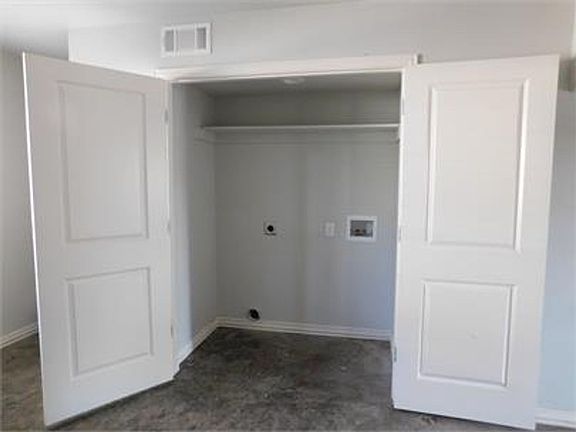 5th image of 323-329 S 6th St
