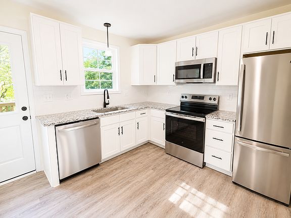 3rd image of 432 N Caldwell Ave