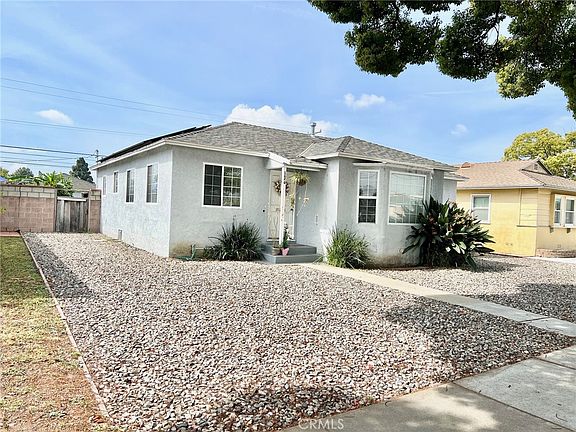2nd image of 1640 Marine Ave