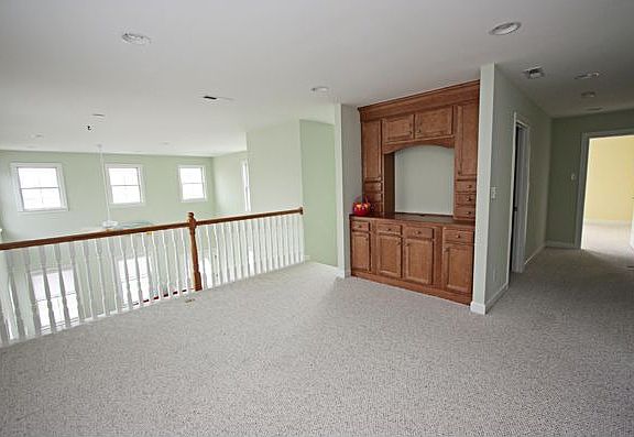 5th image of 36361 Sunflower Blvd