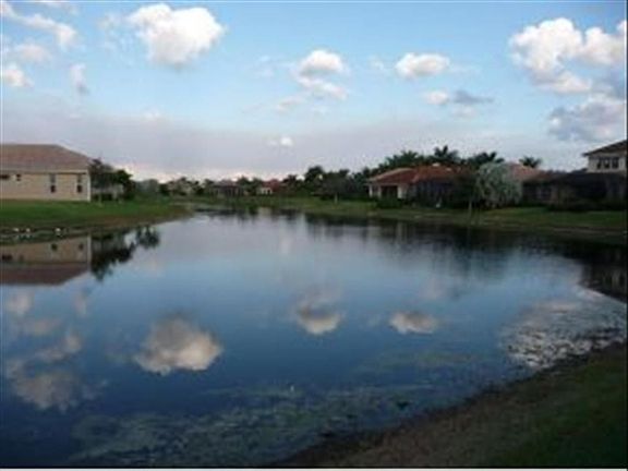 6794 bent grass drive
