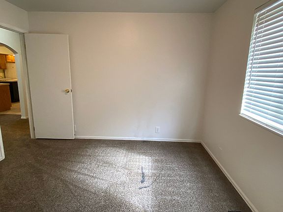 5th image of 1114 Macon Ave