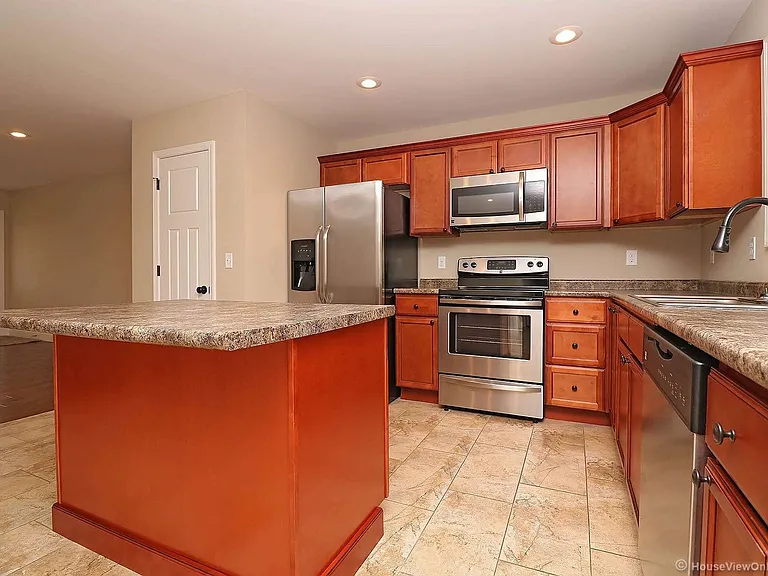 1752 Voyager Ct — Photo 8