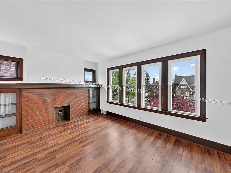 368 Piper Blvd — Photo 4