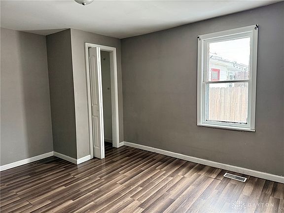 5th image of 2811 Oletha Ave