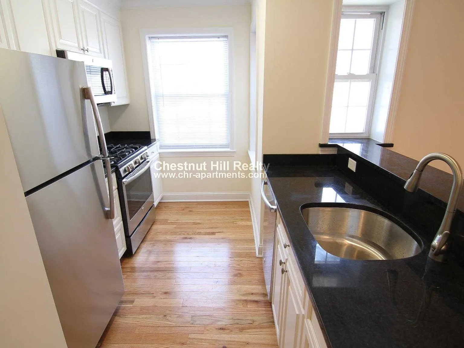 2 bed, $3,200 — Photo 4