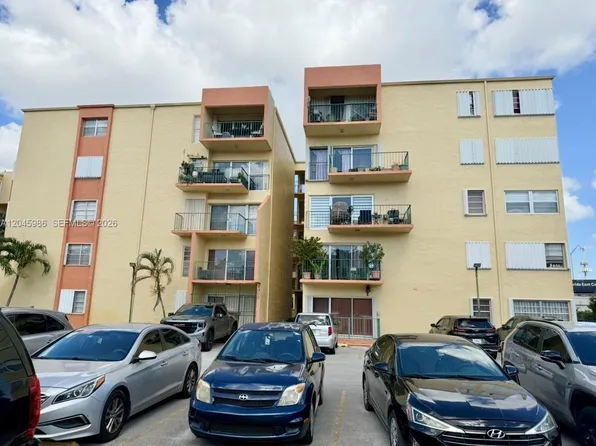 1975 W 44th Pl #203, Hialeah, FL 33012