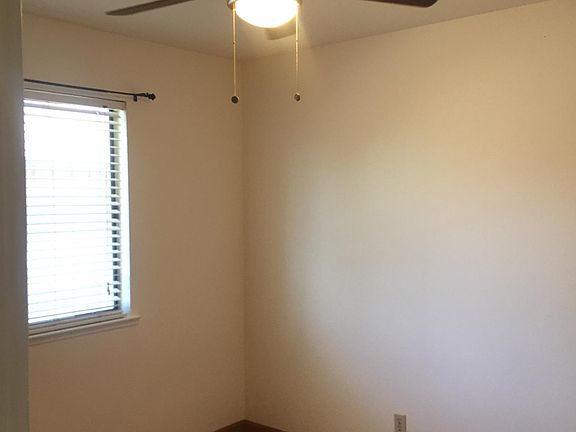 4th image of 546 N Lincoln Ave