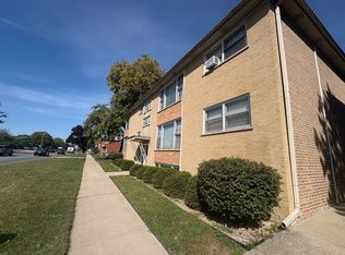 9725 S Pulaski Rd APT 1C, Evergreen Park, IL 60805