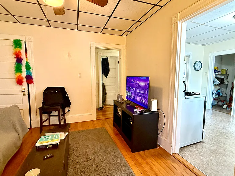 10 Craigie St #2 — Photo 4