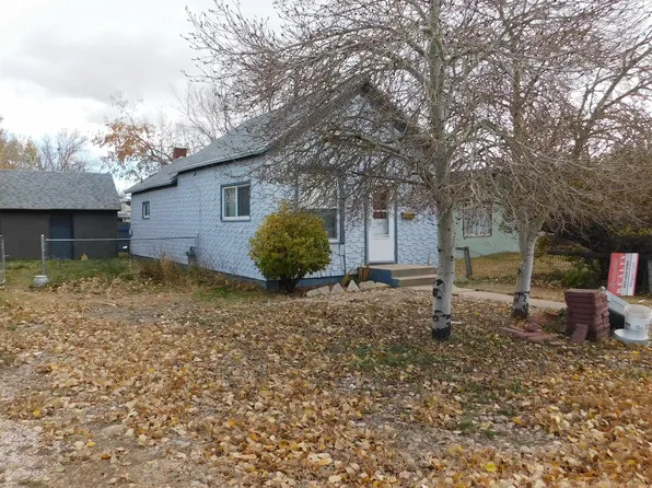 355 Hodgeman St, Laramie, WY 82072