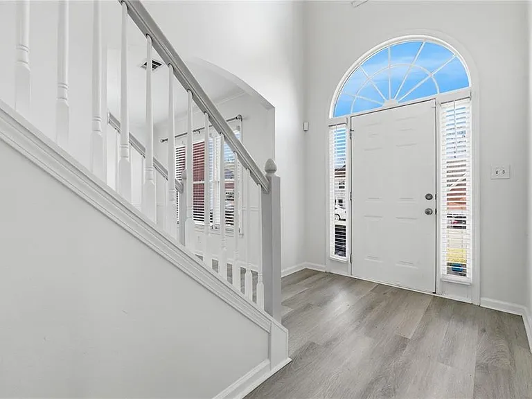 1150 River Overlook Dr — Photo 3