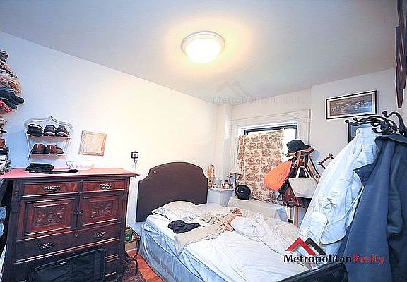 5th image of 71 7th Ave APT 4