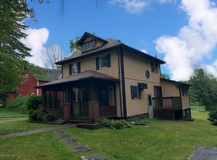 387 Upper Swiftwater Rd, Cresco, PA 18326