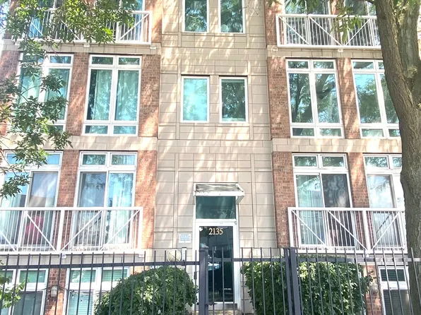 2135 N Southport Ave, Chicago, IL