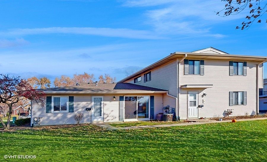 1st image of 32 N Salem Dr #0